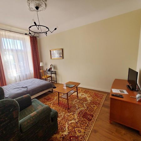 Stories Writer'S Ap 40Sqm Renovated Free Parking Apartman Riga Kültér fotó