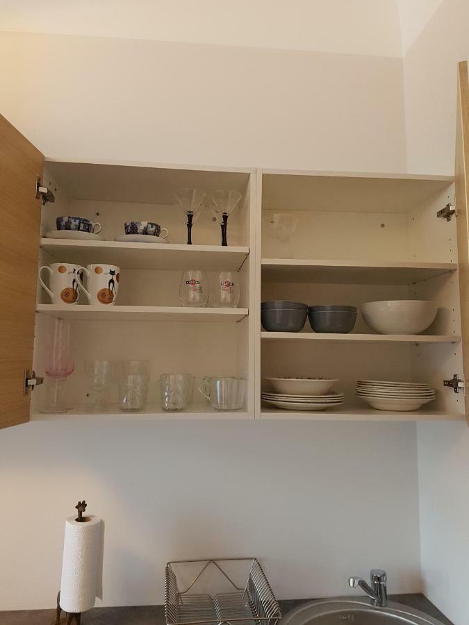 Stories Writer'S Ap 40Sqm Renovated Free Parking Apartman Riga Kültér fotó